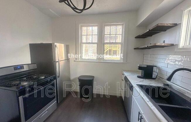 3021 Harney St Apt 3