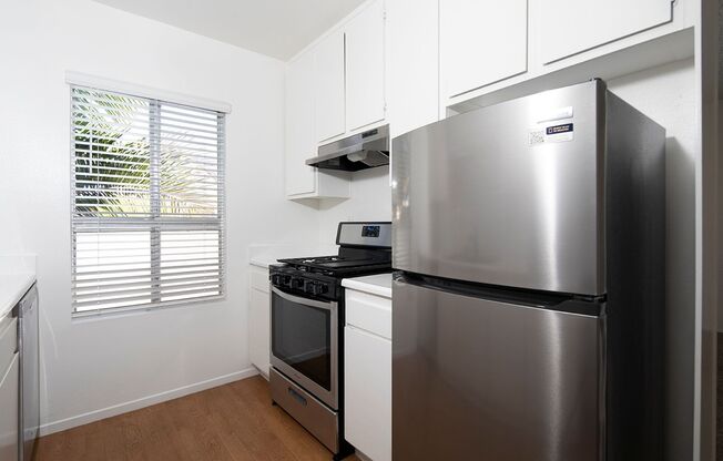 Four Winds Apartments