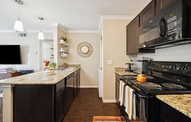 1 bed, 1 bath, 616 sqft, $1,195, Unit 35