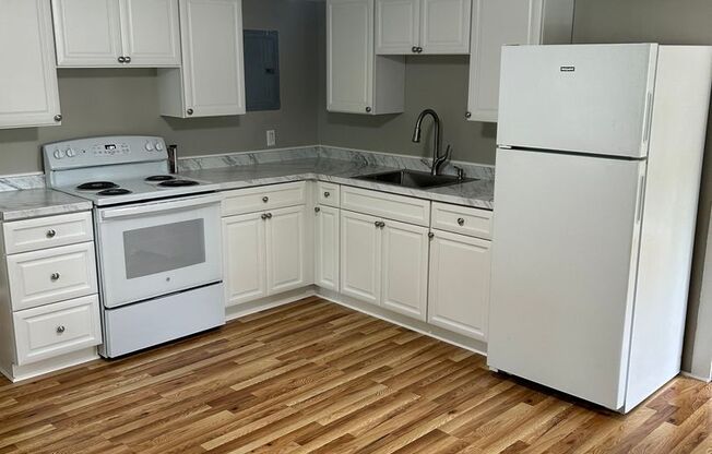 1 bed, 1 bath, 650 sqft, $1,600