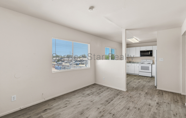 2222 E PUEBLO AVE