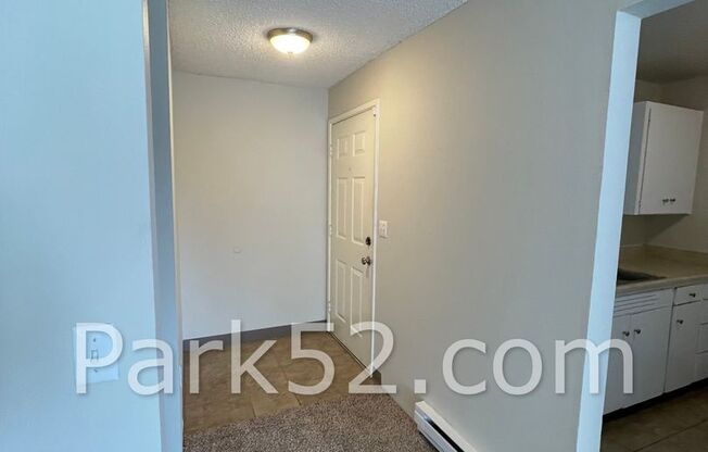 1/2 Off 1st Full Month! 2 Bedroom 2nd Floor Apartment in Tacoma - 3602 S 15th Street #3