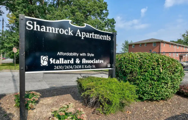 172 - SHAMROCK APARTMENTS