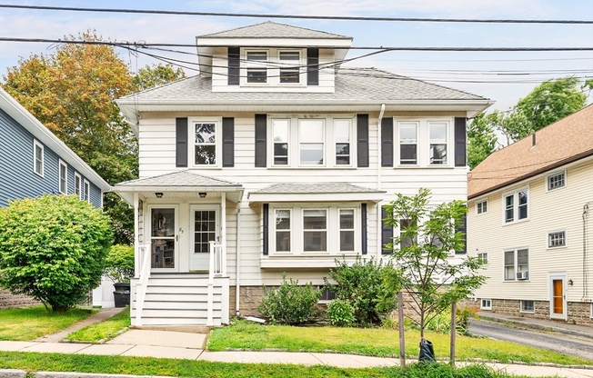 83 NEWPORT ST