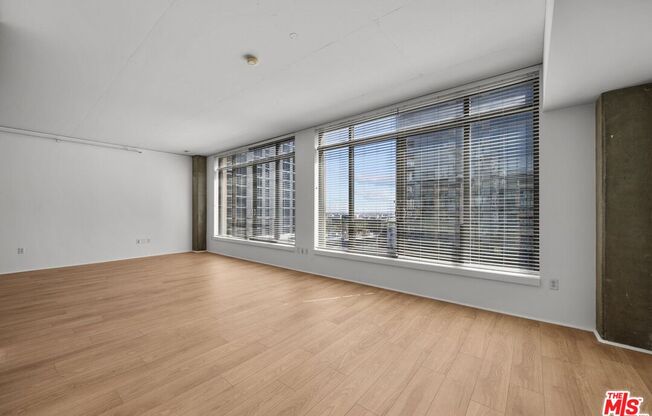 1 bed, 1 bath, 790 sqft, $2,600, Unit 1019