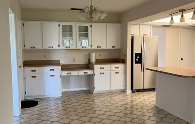 Cozy Fort Myers Home Available Immediately