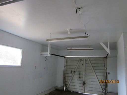 Spacious - lovely home in great location!