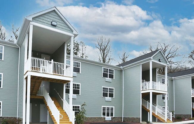 Luxury 2 bedroom apartments located in the beautiful Pocono Mountains