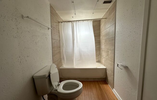 1 bed, 1 bath, 564 sqft, $995, Unit 2