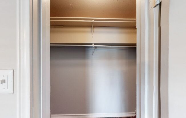 1 bed, 1 bath, 950 sqft, $919
