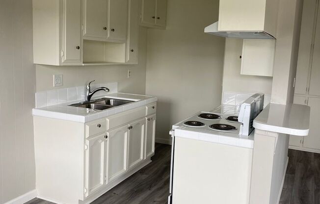 1 bed, 1 bath, $1,798, Unit 20