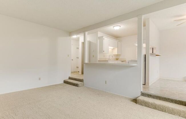 1 bed, 1 bath, 788 sqft, $1,400, Unit 702