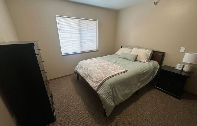 1 bed, 1 bath, 600 sqft, $1,200, Unit 211