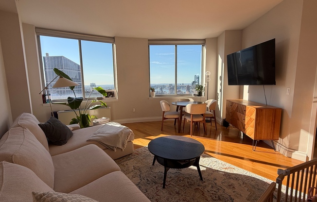2 beds, 2 baths, $8,865, Unit 38D
