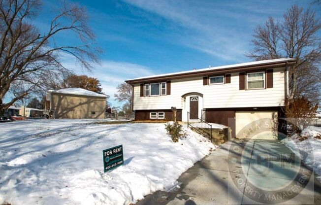 Spacious 3Bed/ 1Bath Home