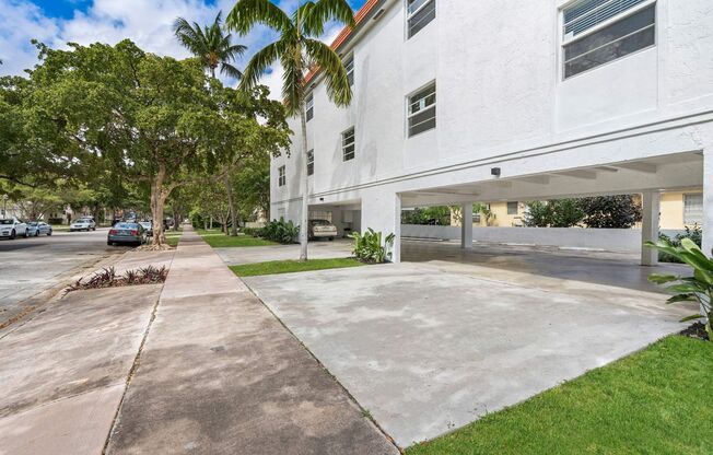 1114 Douglas Road