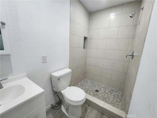 2 beds, 2 baths, 850 sqft, $2,400