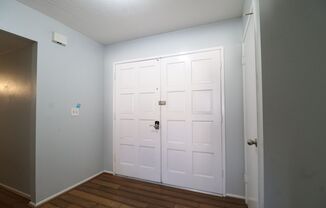 3 beds, 2 baths, $2,000