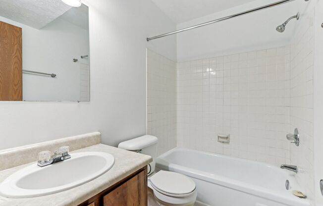 1 bed, 1 bath, 650 sqft, $829, Unit 3002E