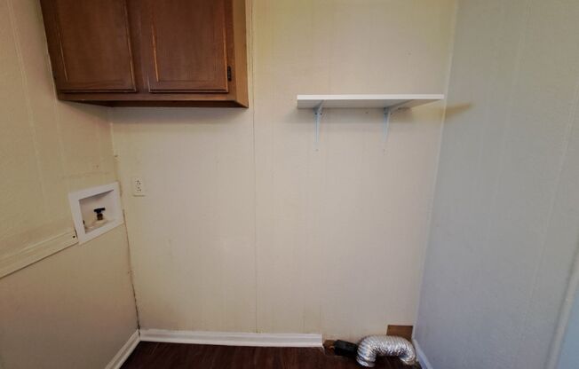 2 beds, 1 bath, $825