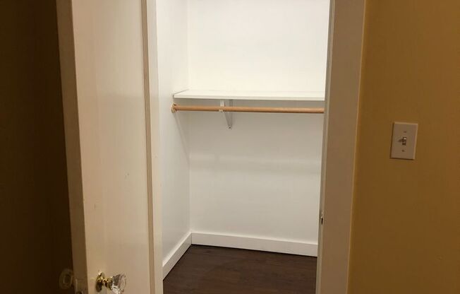 2 beds, 1 bath, 1,200 sqft, $1,849, Unit 01