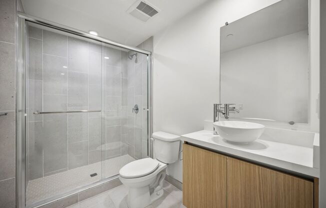 3 beds, 3 baths, 938 sqft, $3,150, Unit 603