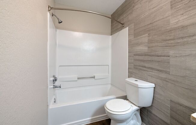 1 bed, 1 bath, 525 sqft, $1,100, Unit 1019