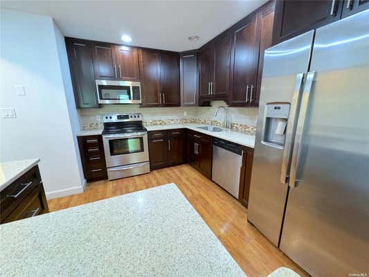 3 beds, 2 baths, 1,210 sqft, $3,200, Unit 2