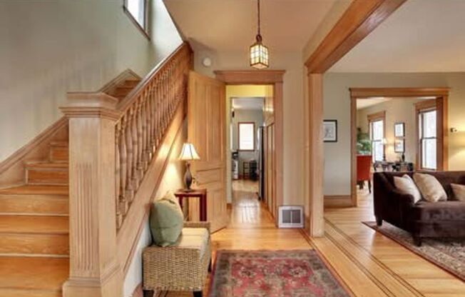 Fully Furnished, Large 3 Bedroom Home!