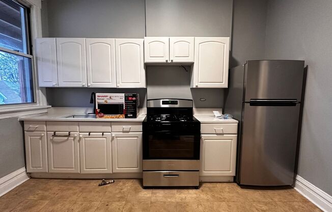 1 bed, 1 bath, 453 sqft, $1,395, Unit 324-2R