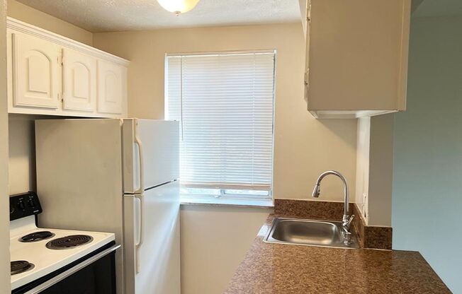 1 bed, 1 bath, 560 sqft, $795, Unit 601-06
