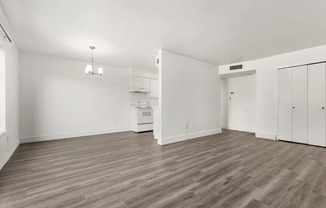 Carriage Park Apartments - Dearborn Heights, MI