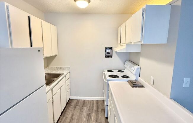 Studio, 1 bath, 490 sqft, $749, Unit Unit 312