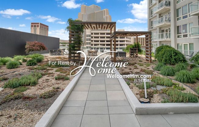 2 beds, 3 baths, $3,200, Unit Unit 104