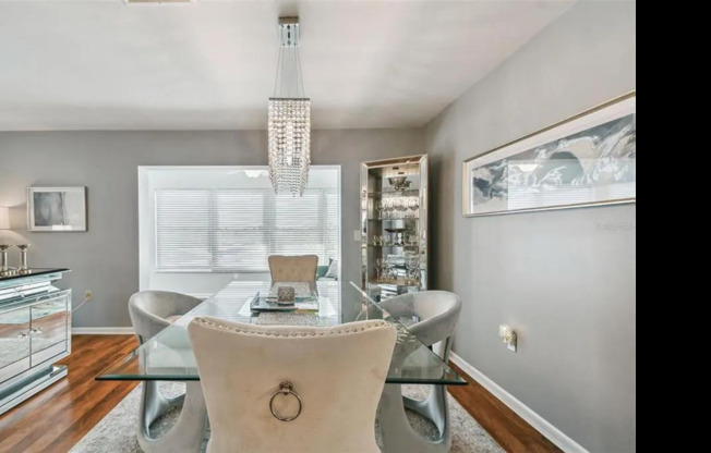 Beautiful 2-Bedroom Condo in a 55+ Community – St. Petersburg, FL
