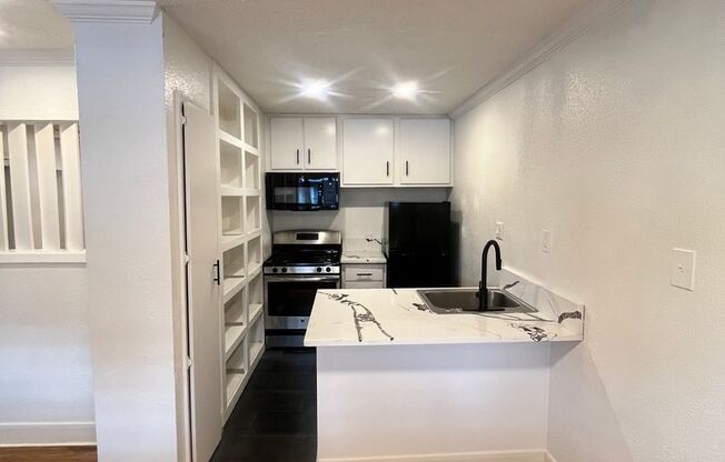 1 bed, 1 bath, 725 sqft, $1,399, Unit 1508-06