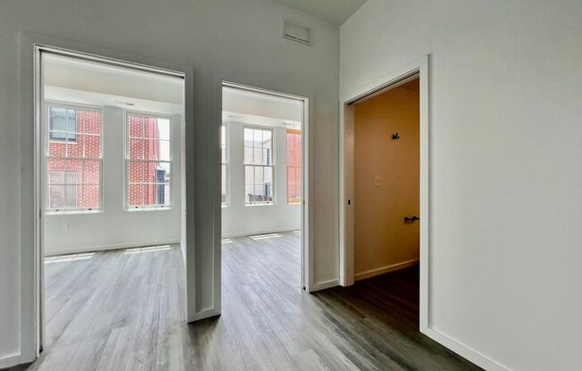 2 beds, 1 bath, 735 sqft, $1,940, Unit 207