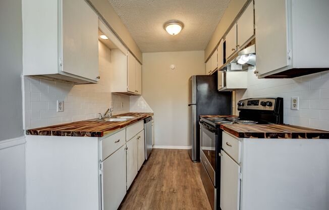 The Cottonwood: 1 & 2 Bedroom Apartments