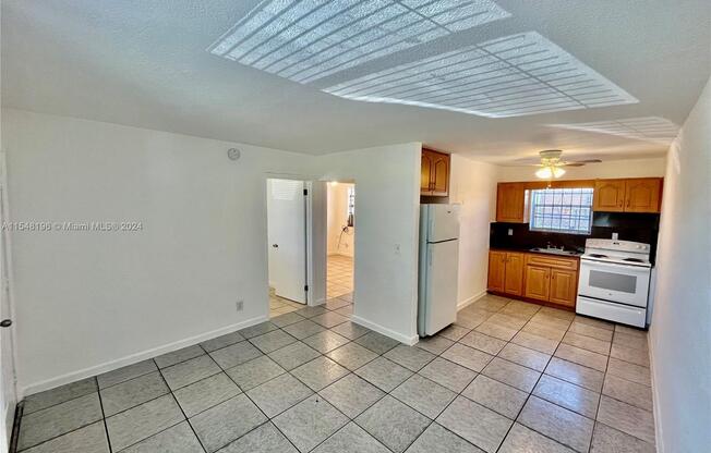 701 NORTHWEST 7 AVE