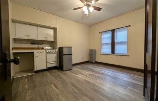 Studio, 1 bath, $755, Unit 206