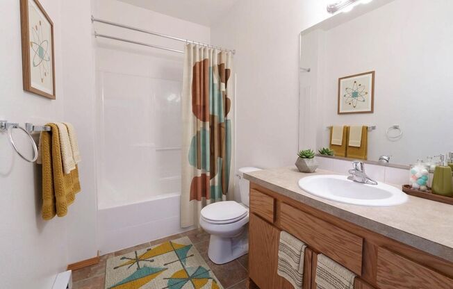 2 beds, 2 baths, 1,080 sqft, $1,580, Unit 163