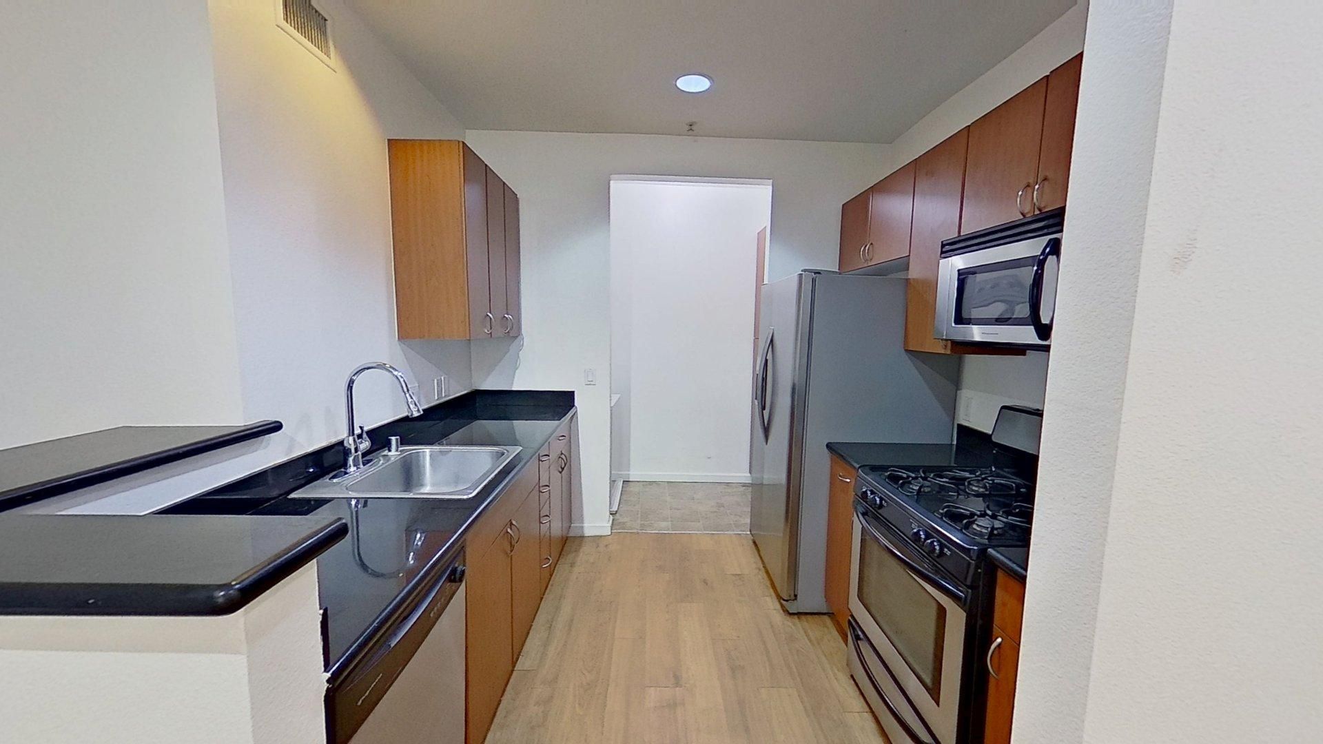 1801 E Katella Ave - Unit 3134, Anaheim: Spacious 1 Bed 1 Bath Condo in Stadium Lofts!