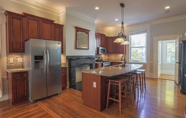 3 beds, 2 baths, 1,500 sqft, $3,950, Unit 2