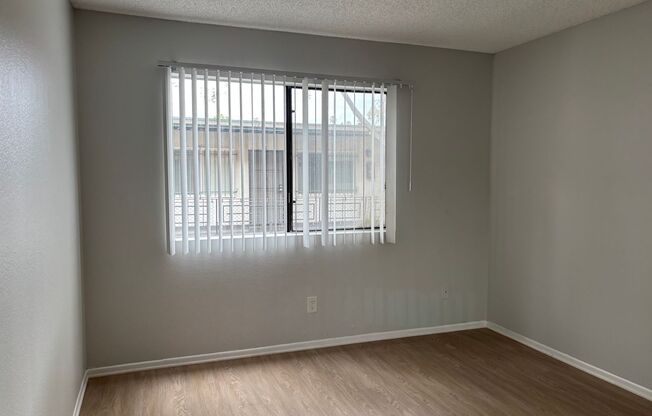 2 beds, 1 bath, 1,000 sqft, $2,098, Unit 201
