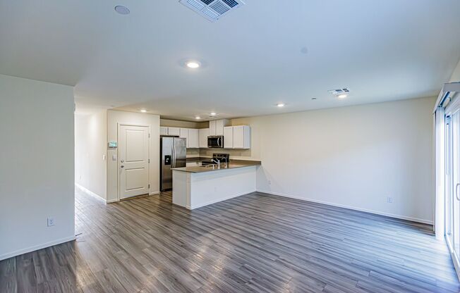 3 beds, 2.5 baths, $1,750