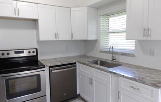 2 beds, 1 bath, $1,600