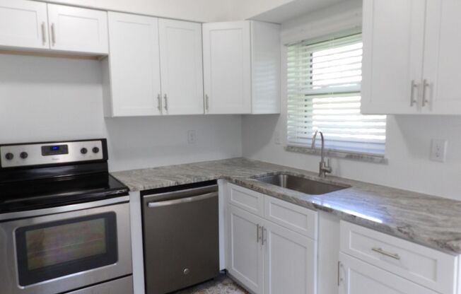 2 beds, 1 bath, $1,600