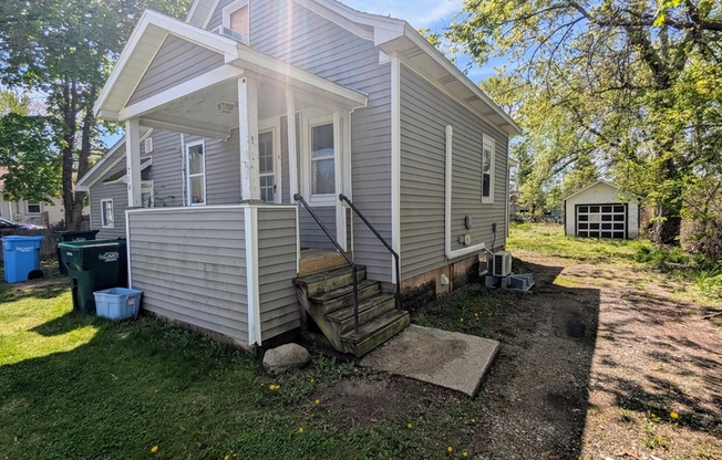 716 COMMUNITY ST