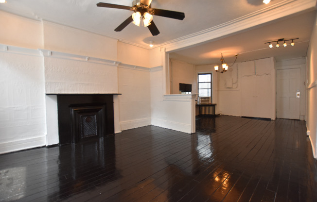 247 GRAND ST