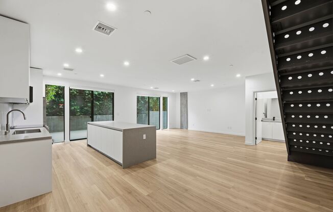 TALA Residences at 829 Larrabee Street